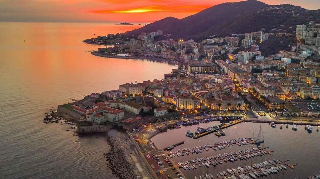 Marina'Home Ajaccio  Ngoại thất bức ảnh