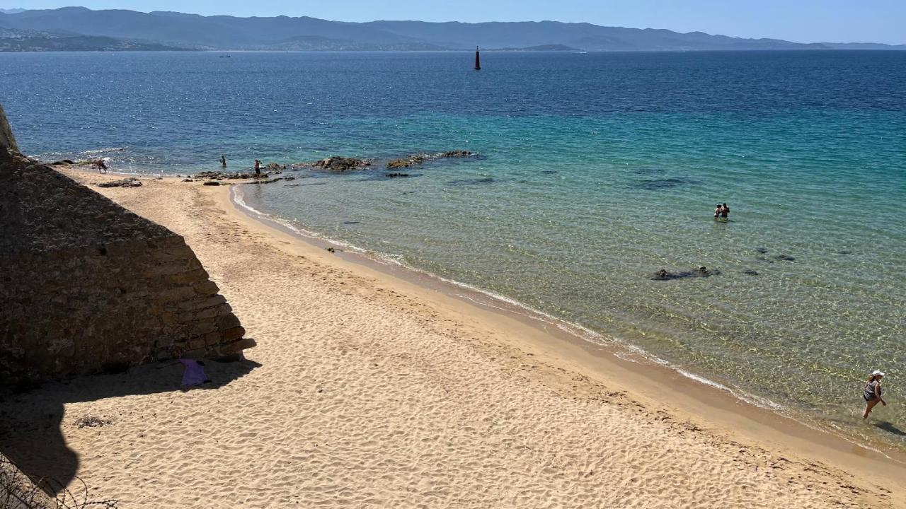 Marina'Home Ajaccio  Ngoại thất bức ảnh